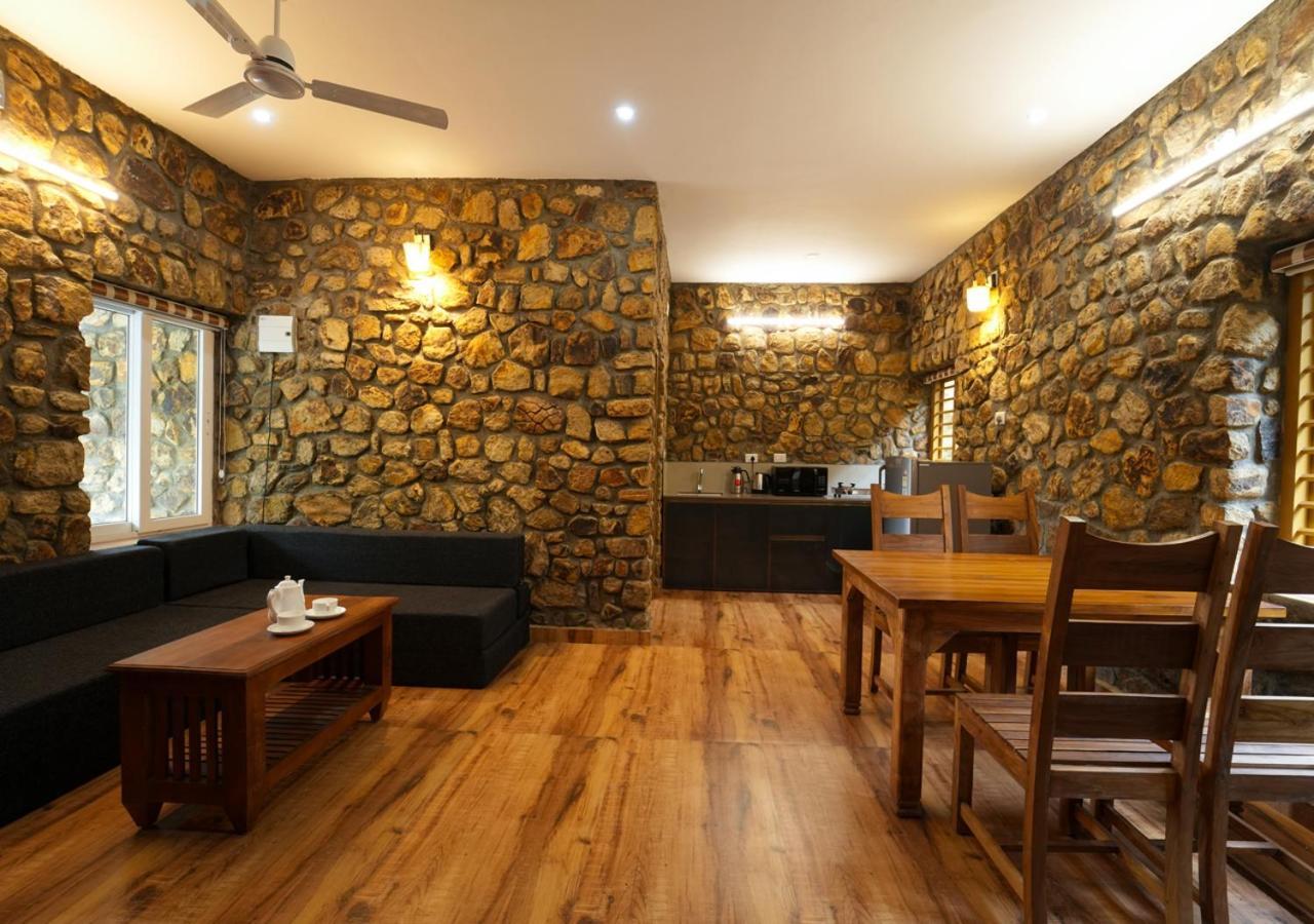 Tiyans Stone Castle Private Tea Villa Vagamon By Voye Homes Экстерьер фото
