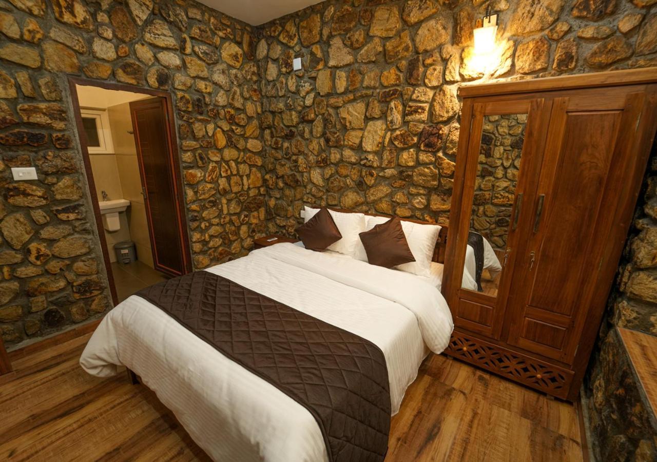 Tiyans Stone Castle Private Tea Villa Vagamon By Voye Homes Экстерьер фото