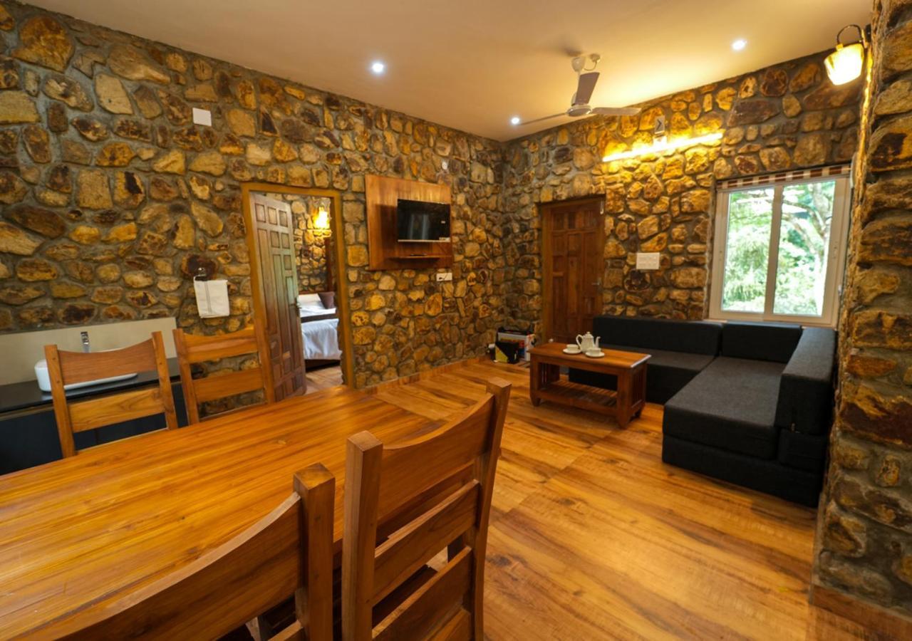 Tiyans Stone Castle Private Tea Villa Vagamon By Voye Homes Экстерьер фото