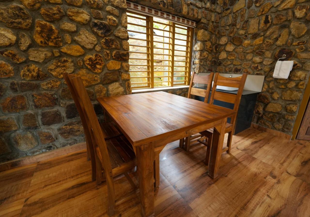 Tiyans Stone Castle Private Tea Villa Vagamon By Voye Homes Экстерьер фото